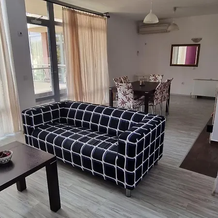 Sunny House Apartmán