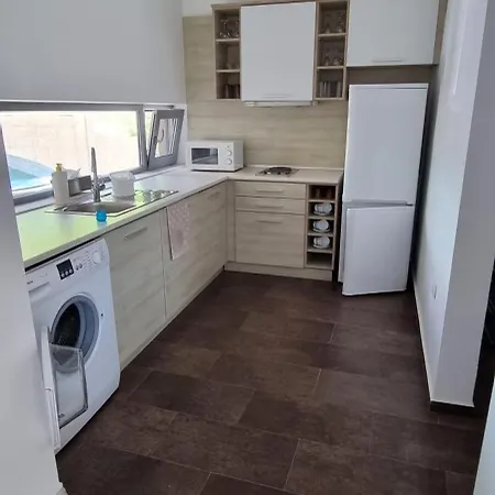 Sunny House Pismenovo